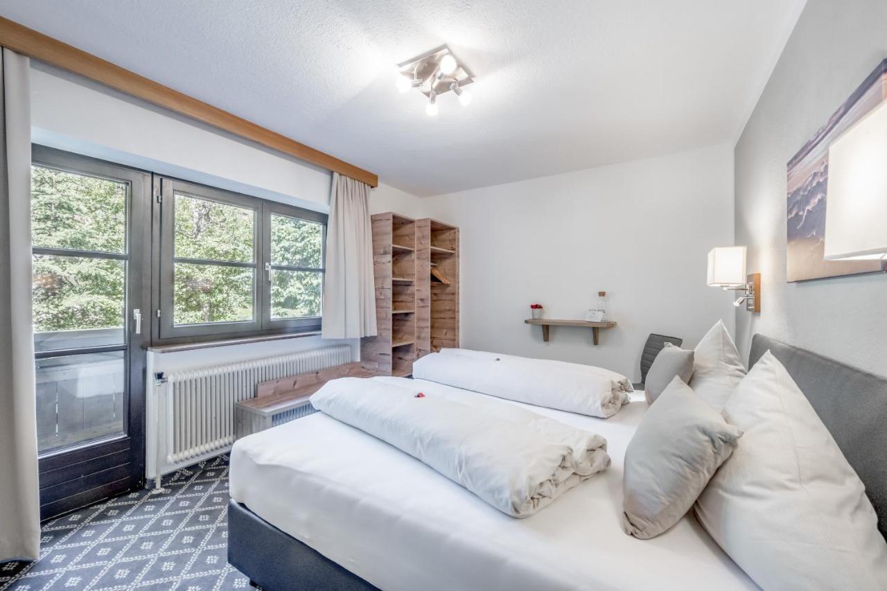 Double Room with Balcony,1052252446:JPEG